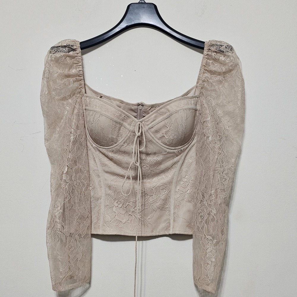 Chelsea & Violet Women's Top Blouse Size 10 Fits Medium Sweetheart Neckline New - Picture 1 of 9
